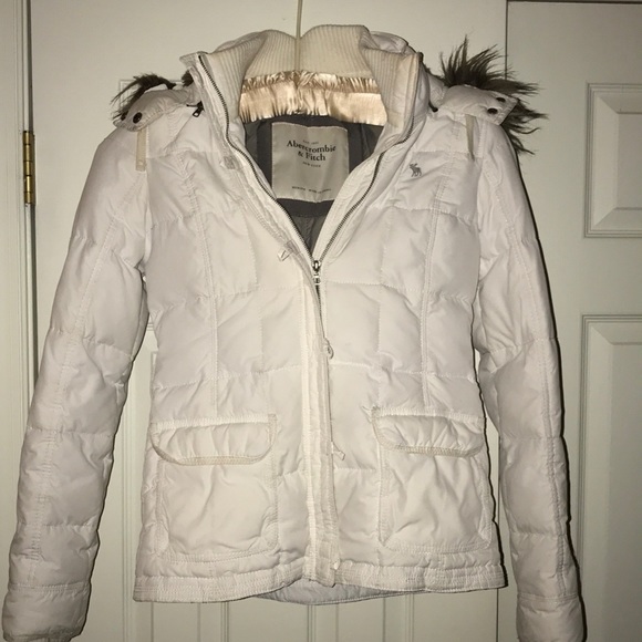 Abercrombie & Fitch Jackets & Blazers - Women’s Abercrombie & Fitch Coat